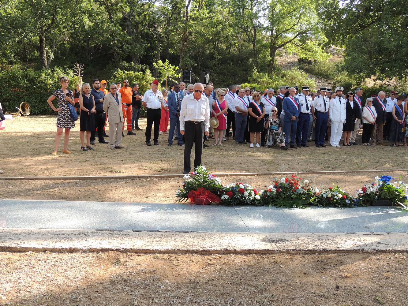 2023 07 18 SIGNES - HOMMAGE AUX 38 RESISTANTS FUSILLES EN 1944 (55).JPG -           